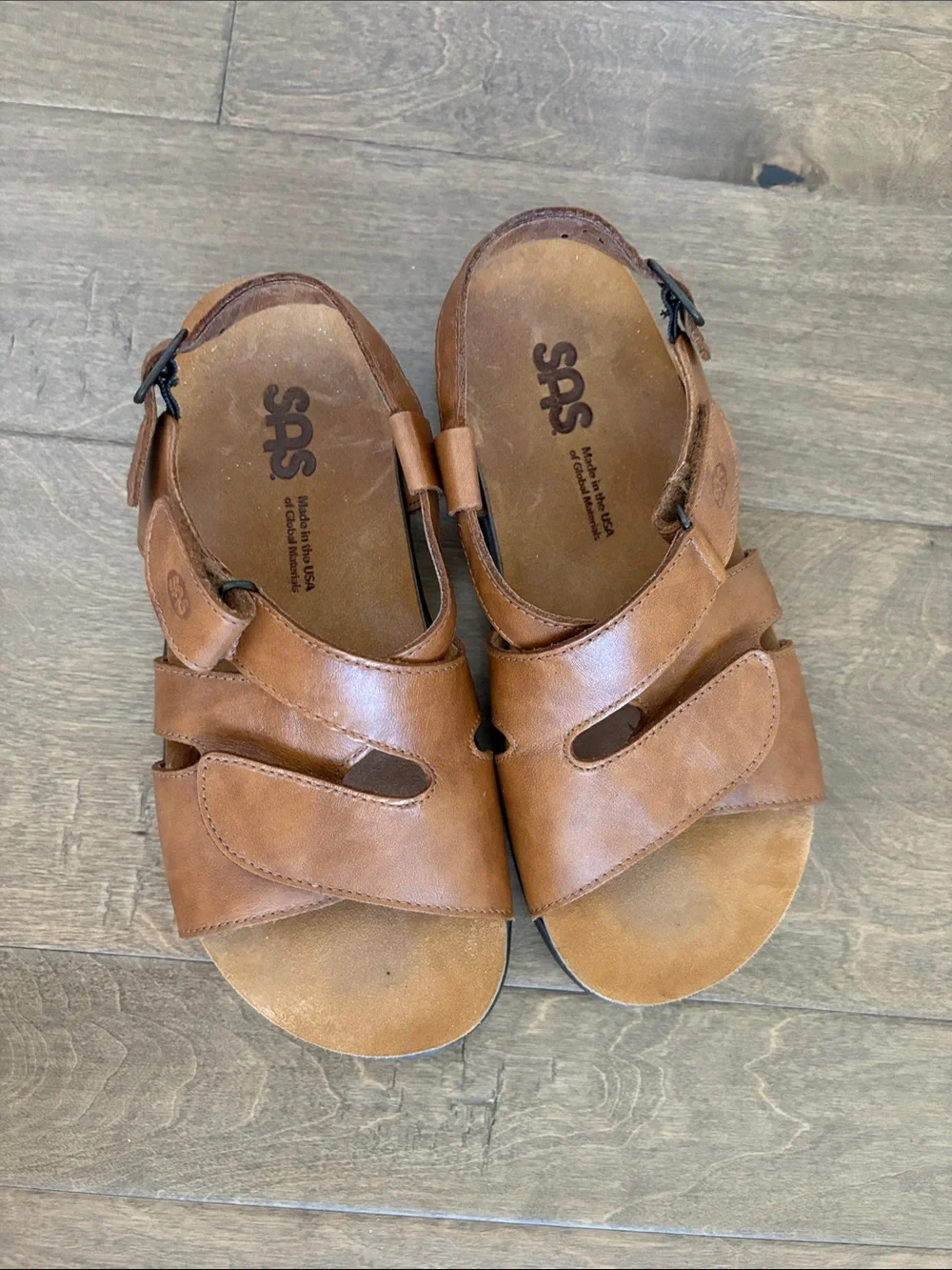 SAS Huggy Leather Adjustable Strap Sandals Size 8 Wide
